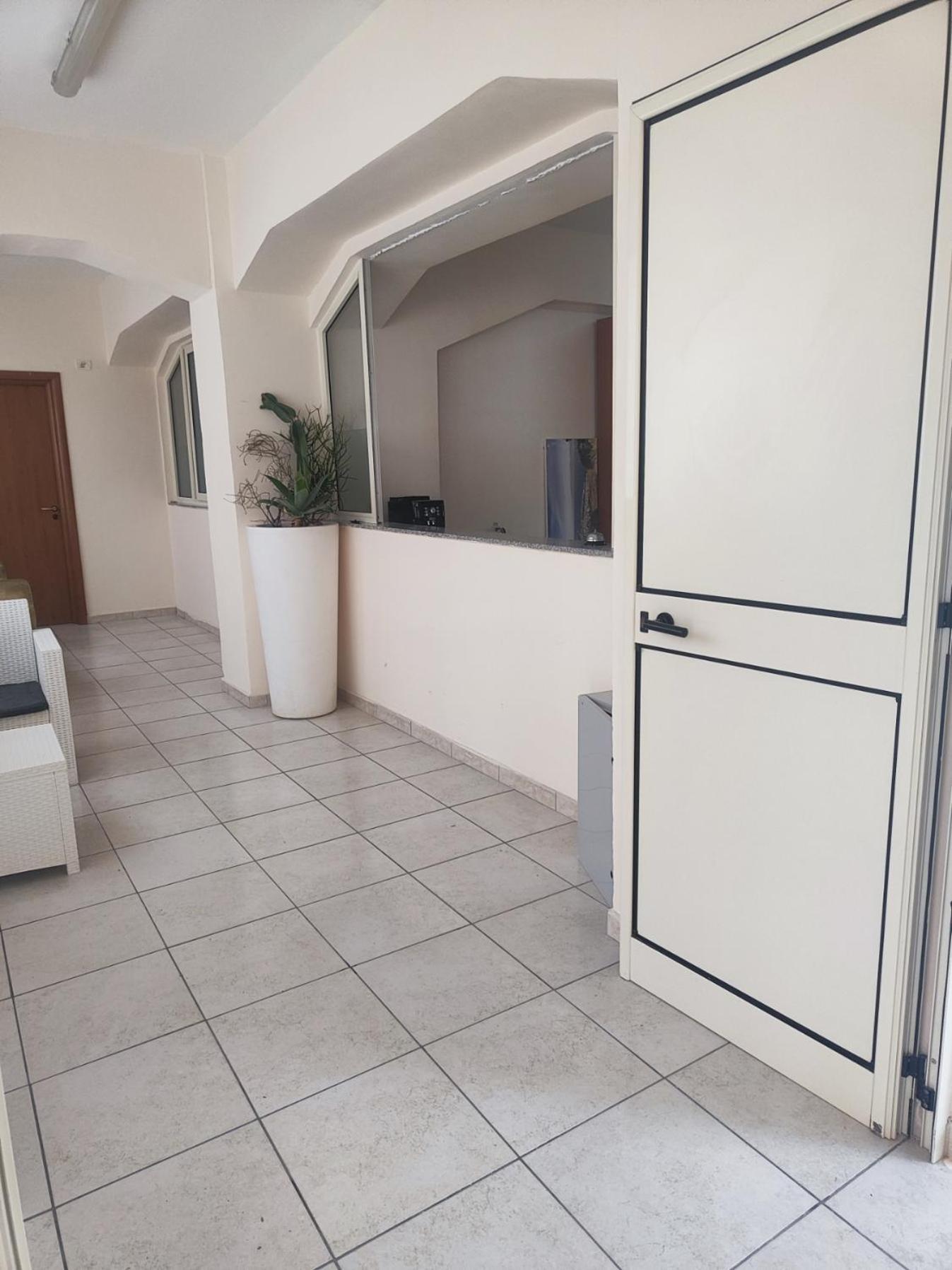 Fondo Versace Reggio Calabria Exterior foto